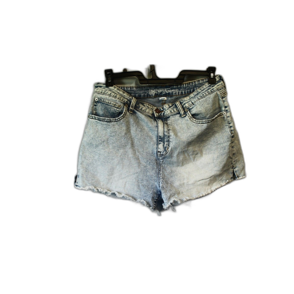 No Boundaries Cut Off Women's White-Washed Shorts